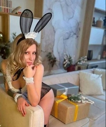 Со мной ты попадешь в мир страсти и наслаждения, где каждое желание становится реальностью. Неутомимая и игривая, я предлагаю широкий спектр услуг: классический и эротический массаж, игры ролевые, стриптиз и многое другое. Что бы ты ни искал, я готова удовлетворить все твои сокровенные фантазии. Посмотри мои фото и прочитай отзывы - они говорят о моей страстности и непревзойденной технике удовлетворения. Позволь мне сделать Москву твоим сексуальным раем! 🌟💋🔥 Татьяна
